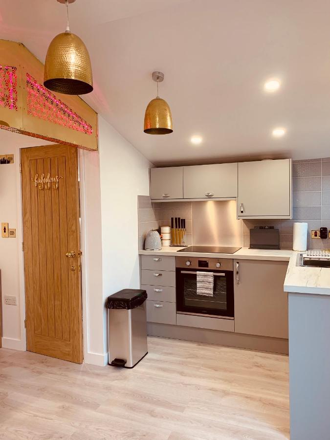 Shine Chalet - Unique & Comfortable Accommodation Redruth Bagian luar foto