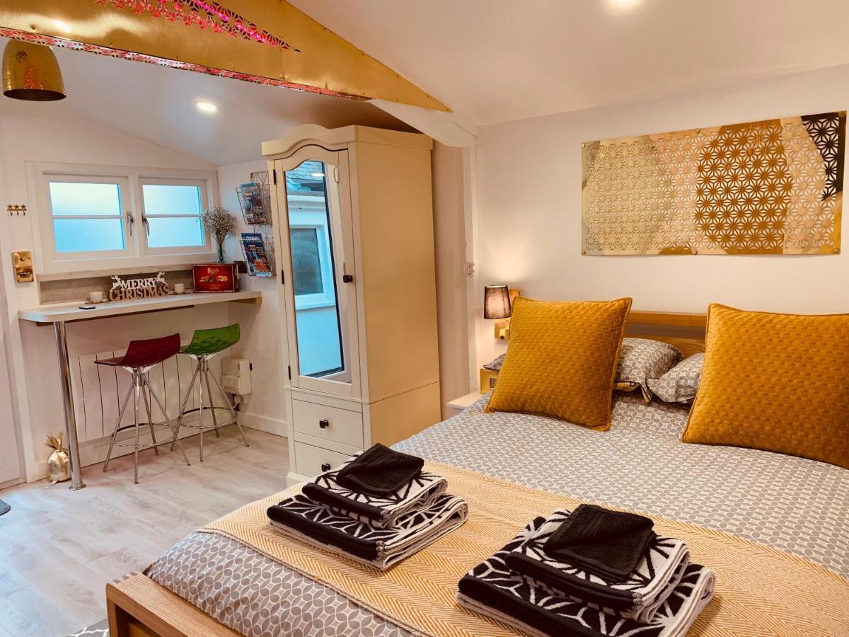 Shine Chalet - Unique & Comfortable Accommodation Redruth Bagian luar foto